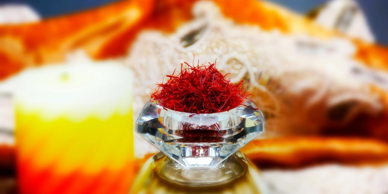 Visual comparison of different saffron thread grades