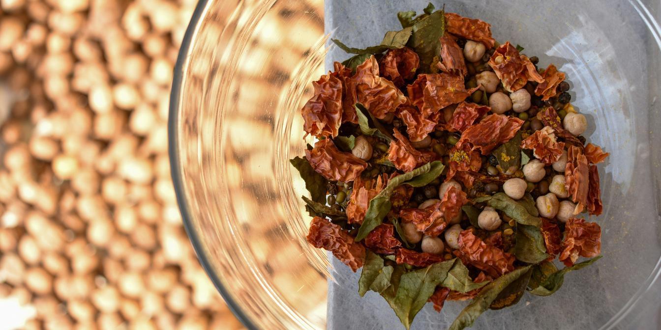 Rice, grains, pulses and spices used in Middle Eastern cooking
